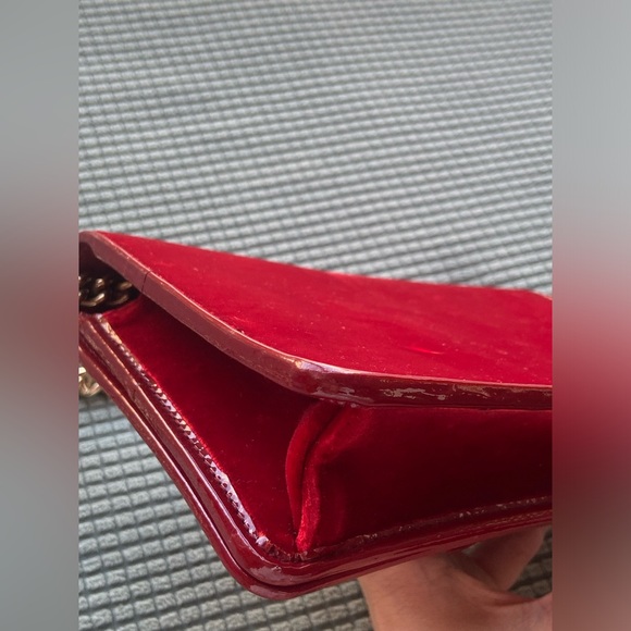 Miu Miu Red Velvet Cross Chain Woc Bow Tie Knot Bag - Picture 9 of 16